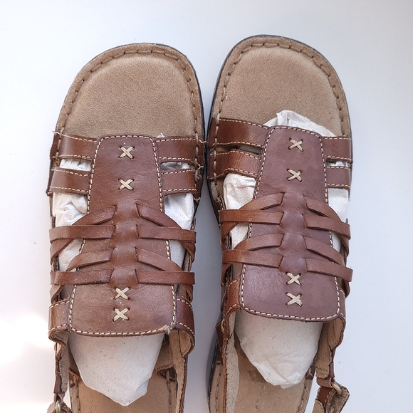 New Naturalizer Tan Corina Leather Sandals - Picture 3 of 13
